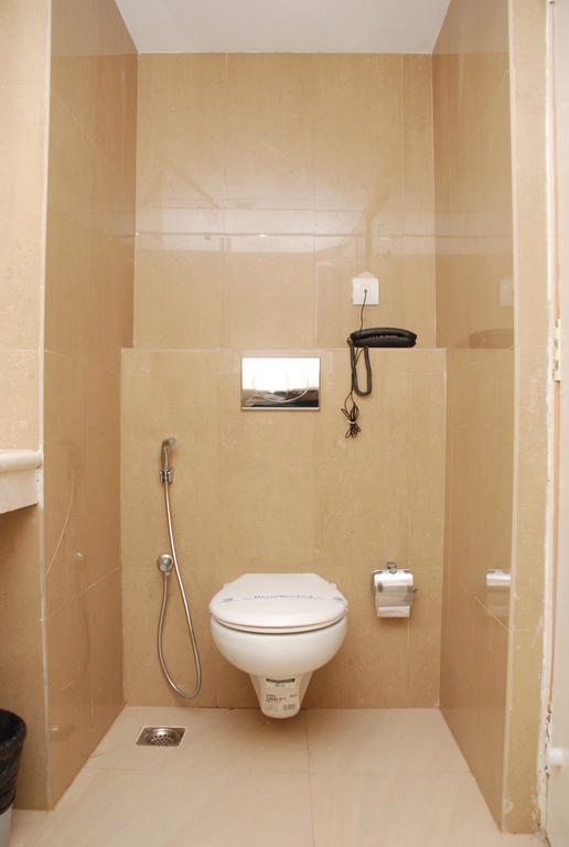 Pla Krishna Inn Tiruchirappalli Chambre photo